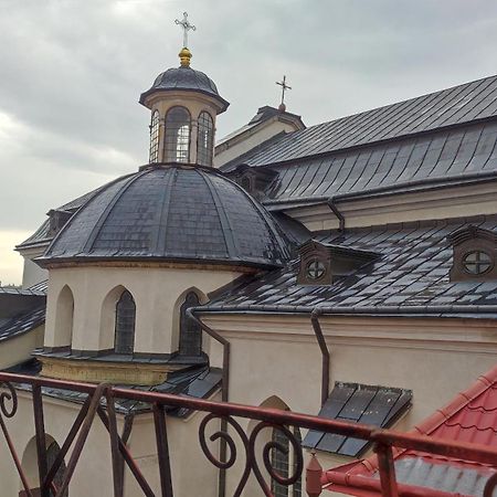 Apartamento Сонячна Мансарда Kamianets-Podilskyi Exterior foto